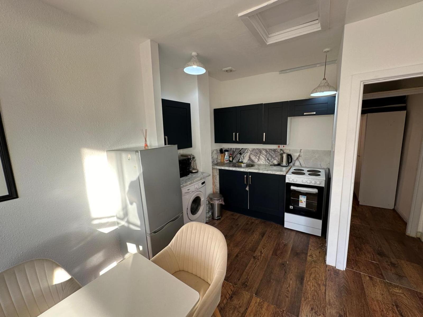 One Bed Victorian Flat,10 Min Walk To Paddington, Sleeps 4, Pet-Friendly Apartment London Exterior photo
